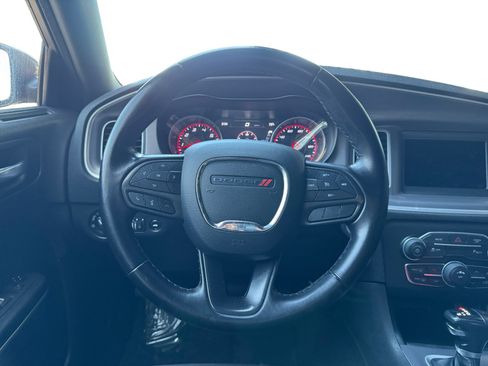 Used 2022 Dodge Charger SXT RWD image 12