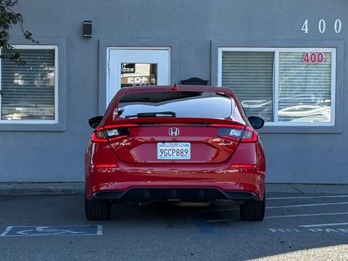 Used 2023 Honda Civic Sport image 6