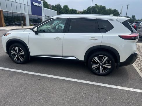 Used 2021 Nissan Rogue SL AWD/4WD image 13
