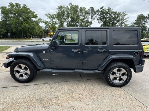 Used 2016 Jeep Wrangler Unlimited Sahara w/ Max Tow Package AWD/4WD image 8