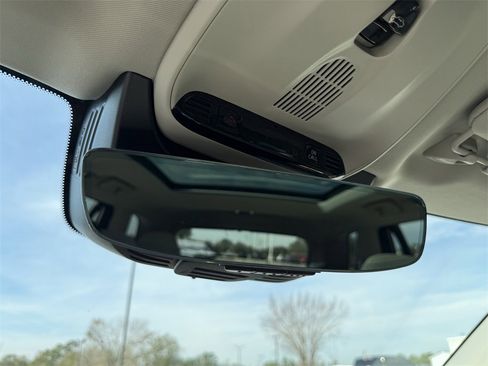 Used 2022 Volvo XC90 T6 Momentum w/ Climate Package image 21