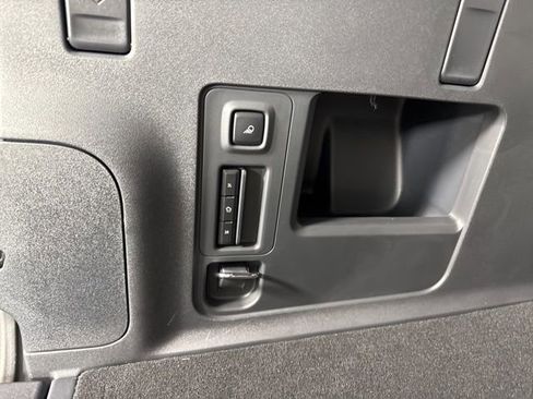 New 2025 Lincoln Navigator L Reserve w/ Jet Appearance Package image 31