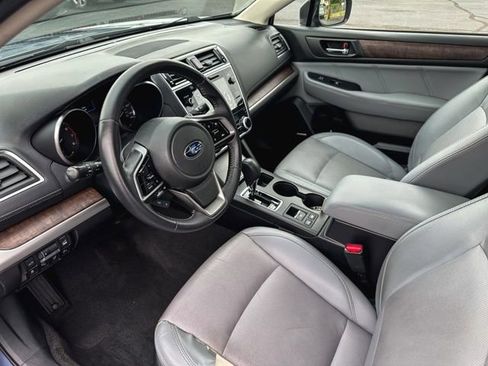 Used 2018 Subaru Outback 2.5i Limited AWD/4WD image 13