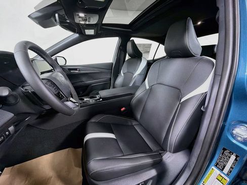 New 2026 Toyota Camry SE w/ Convenience Package AWD/4WD image 11