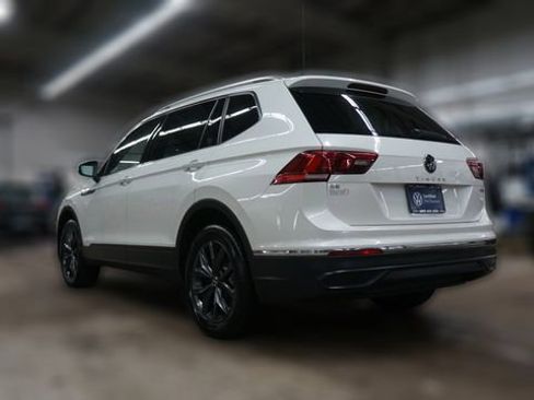 Certified 2023 Volkswagen Tiguan SE image 5