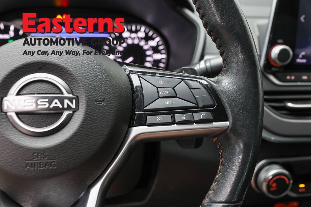 Used 2023 Nissan Altima 2.5 SR AWD/4WD image 18
