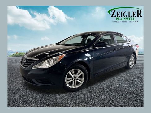 Used 2012 Hyundai Sonata GLS w/ Popular Equipment Pkg FWD image 1
