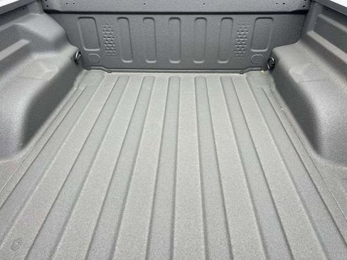 Used 2025 Jeep Gladiator Sport AWD/4WD image 7