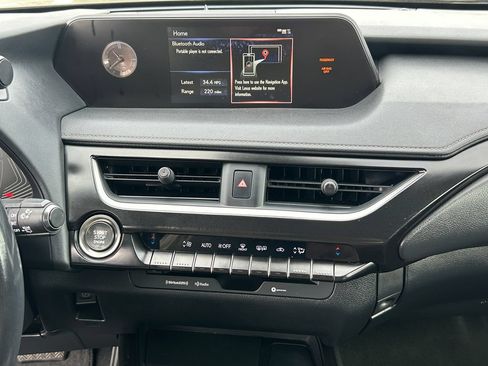 Used 2019 Lexus UX 200 w/ Accessory Package 2 FWD image 13