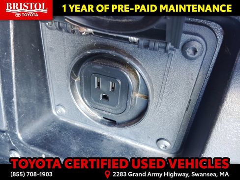 Used 2021 Toyota Tacoma TRD Sport w/ TRD Premium Sport Package AWD/4WD image 27
