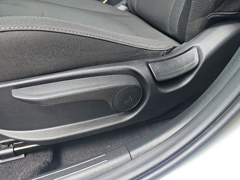 Certified 2023 Hyundai Elantra SEL FWD image 14