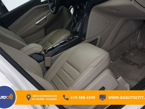 Used 2016 Ford Escape Titanium w/ Equipment Group 301A FWD image 8