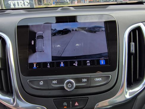Used 2022 Chevrolet Equinox LT FWD image 24
