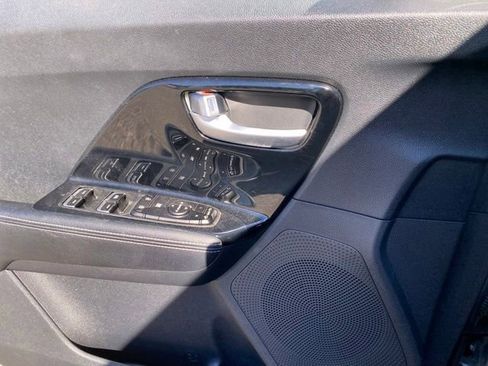 Used 2022 Kia Niro Touring Special Edition FWD image 22