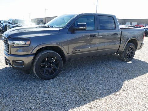 New 2026 RAM 1500 Laramie w/ Night Edition AWD/4WD image 7