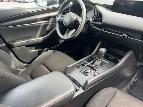 Used 2024 MAZDA MAZDA3 s image 28