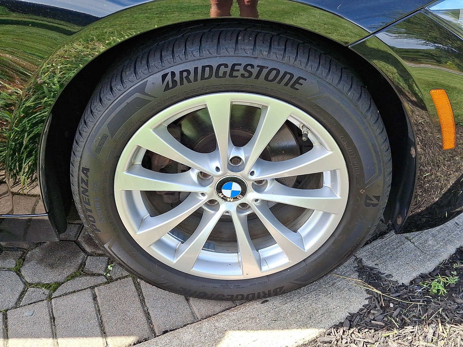 Used 2016 BMW 320i xDrive Sedan AWD/4WD image 8