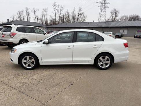 Used 2014 Volkswagen Jetta TDI image 5