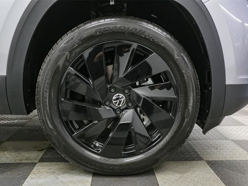 New 2026 Volkswagen Atlas Cross Sport SE AWD/4WD image 14