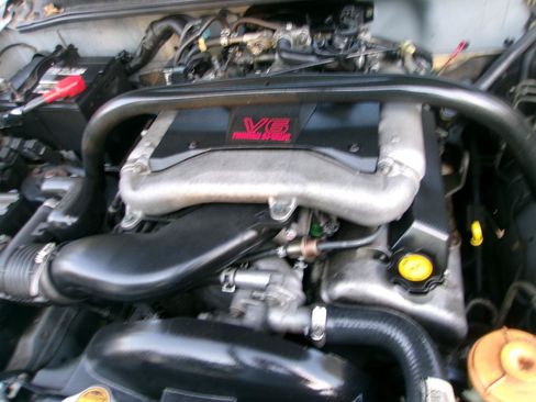 Used 2001 Chevrolet Tracker LT AWD/4WD image 15