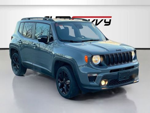 Used 2022 Jeep Renegade Altitude w/ Convenience Group AWD/4WD image 1