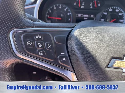 Used 2023 Chevrolet Malibu LT FWD image 29