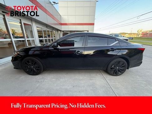 Used 2022 Nissan Altima 2.5 SR w/ Midnight Edition Package AWD/4WD image 9