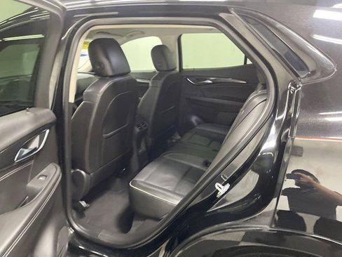 Used 2021 Buick Envision Essence w/ Sport Touring Package AWD/4WD image 10