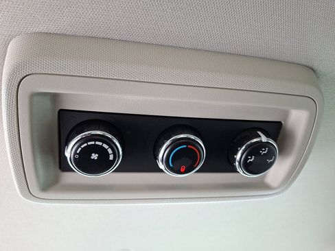 Used 2012 Dodge Grand Caravan SXT image 24