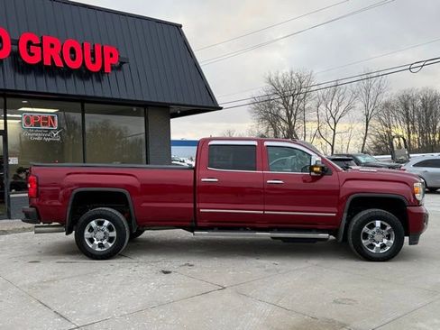 Used 2018 GMC Sierra 3500 Denali w/ Duramax Plus Package image 18