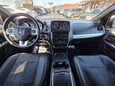 Used 2018 Dodge Grand Caravan GT image 21