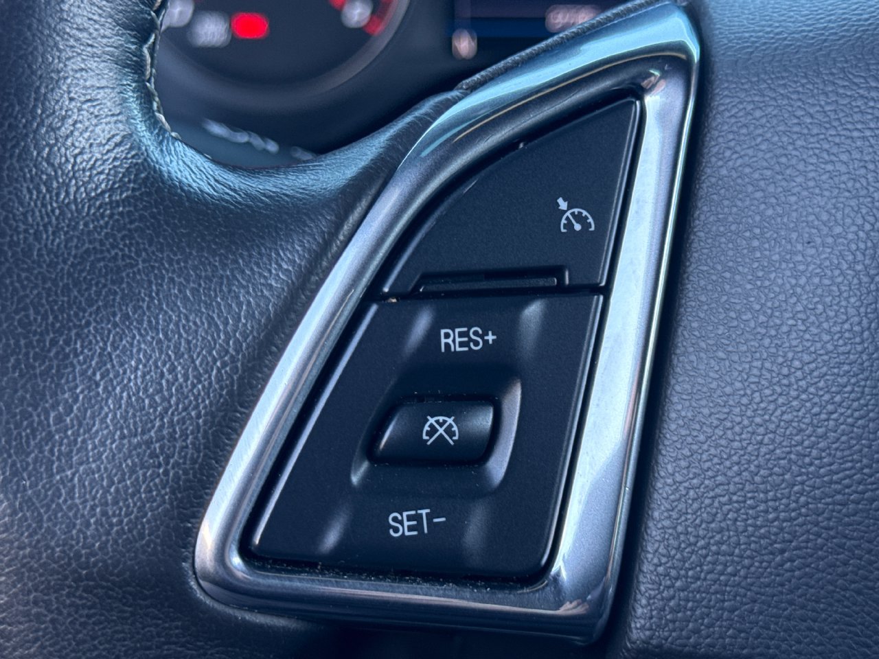 Used 2023 Chevrolet Camaro LT RWD image 23