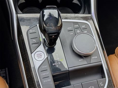 Used 2021 BMW 430i Convertible w/ Convenience Package image 18