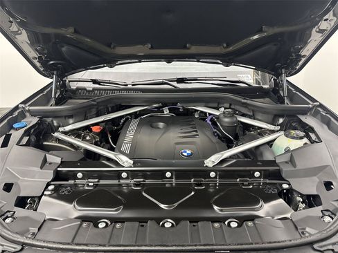 New 2026 BMW X5 xDrive40i w/ M Sport Package AWD/4WD image 20