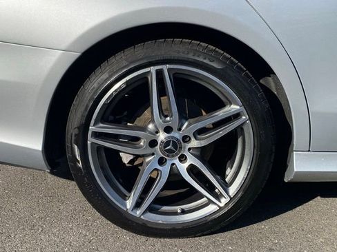 Used 2019 Mercedes-Benz E 300 4MATIC image 19