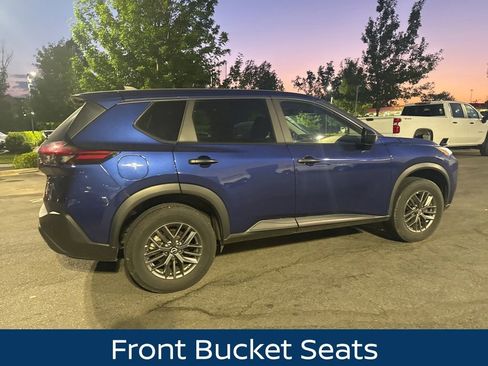 Used 2023 Nissan Rogue S FWD image 11