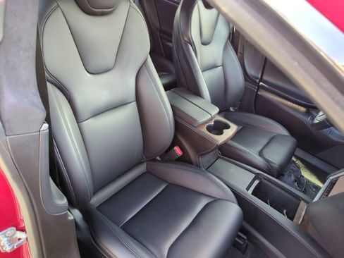 Used 2020 Tesla Model S Long Range Plus image 19