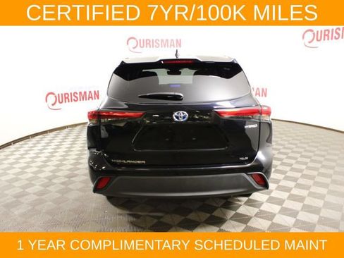 Used 2023 Toyota Highlander XLE AWD/4WD image 7