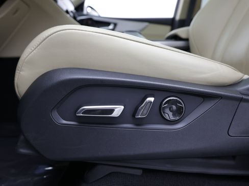 Used 2023 Acura MDX SH-AWD w/ Technology Package image 19
