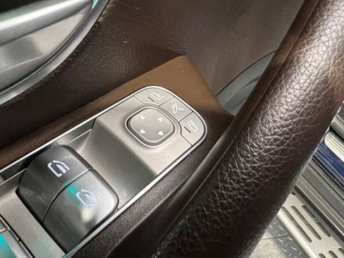 Used 2022 Mercedes-Benz GLE 350 4MATIC image 30