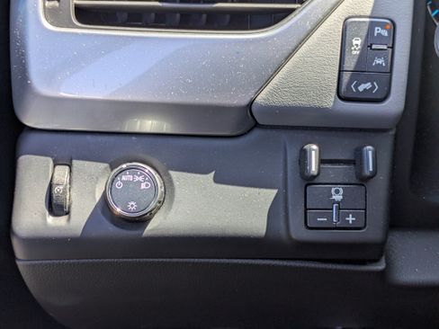 Used 2018 Chevrolet Tahoe LT RWD image 29