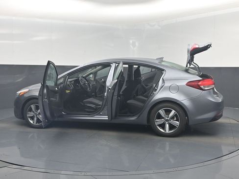 Used 2018 Kia Forte S image 58