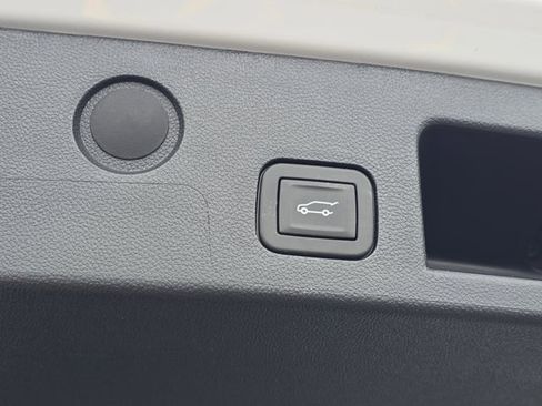 New 2026 GMC Terrain Elevation w/ Elevation Premium Package image 29