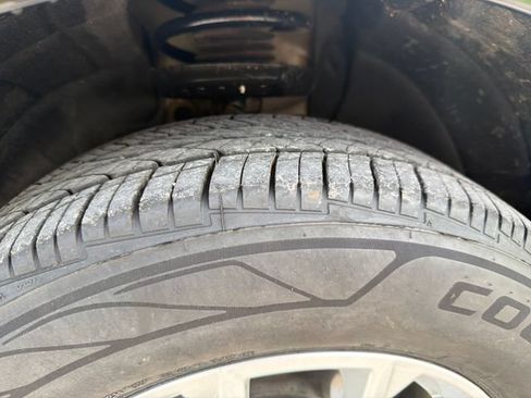 Used 2023 Chevrolet Equinox LT AWD/4WD image 12