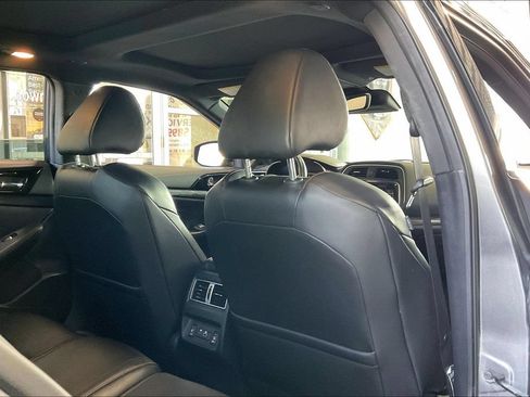 Used 2023 Nissan Maxima SR FWD image 20