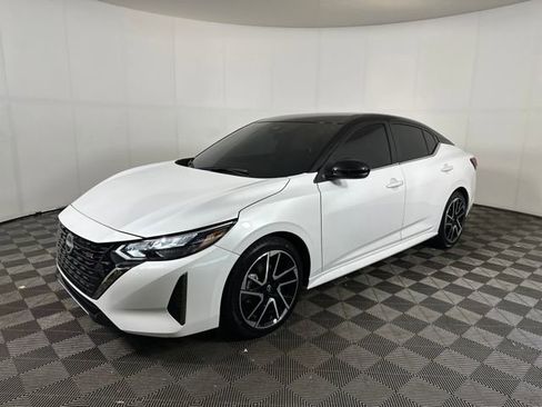 Used 2024 Nissan Sentra SR image 7