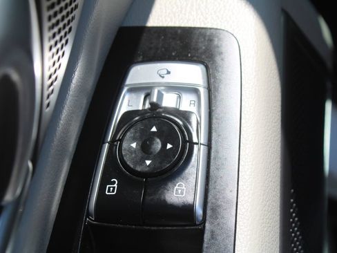Used 2024 Kia Telluride EX w/ EX Captain's Chair Package FWD image 22