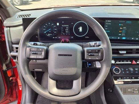 Used 2024 Hyundai Santa Fe Calligraphy image 22