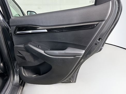 Used 2025 Kia Seltos S FWD image 31