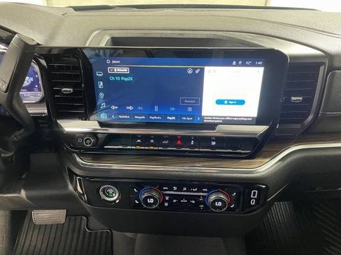 Used 2024 Chevrolet Silverado 1500 LT AWD/4WD image 16